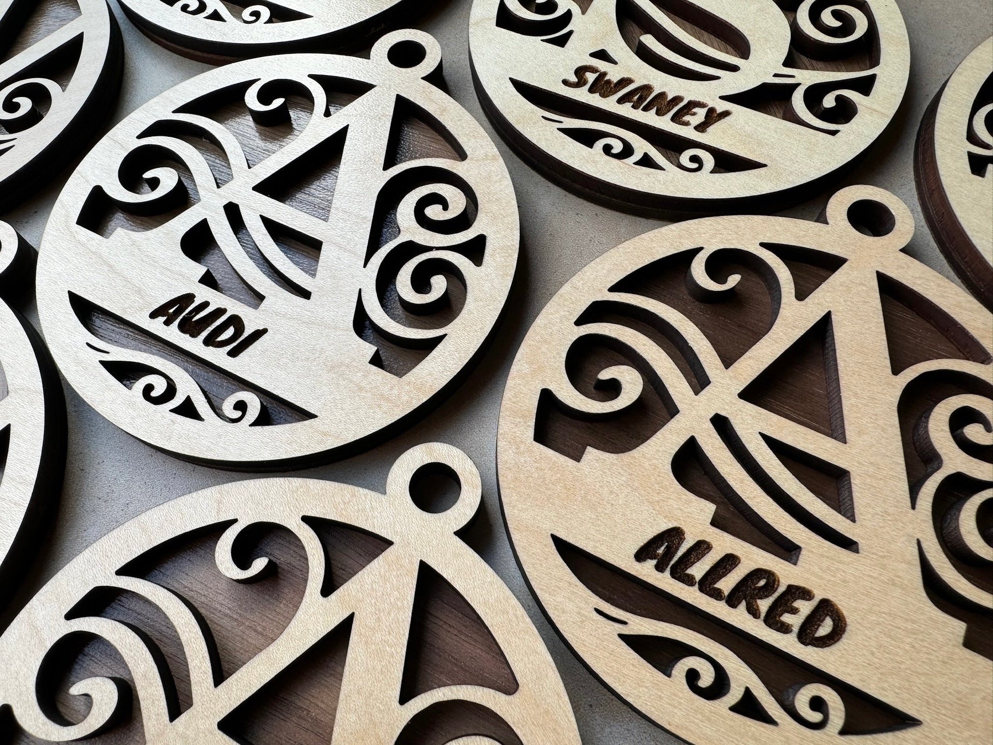 Monogram Ornament-SQ7064170